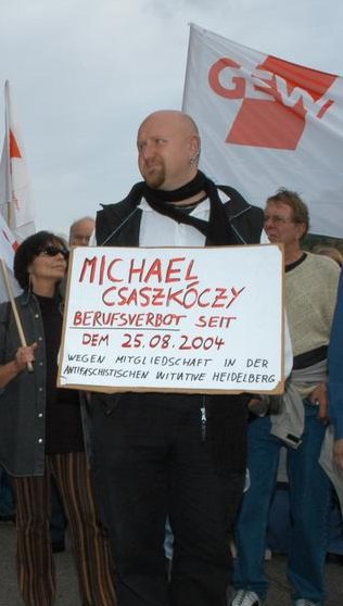 Michael Csaszkóczy auf einer Demo am 23.10.2004 in Heidelberg